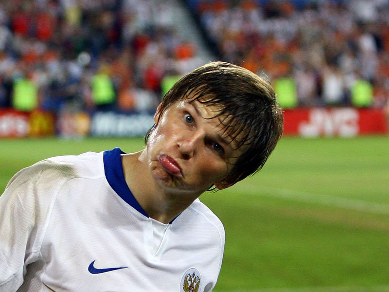 arshevin-seriouslywhyareyoumakingthatface.jpg